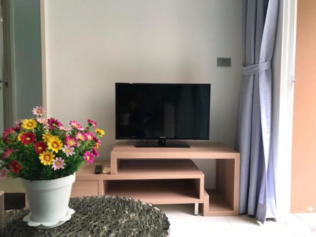 Apartamento Atlantis Waterpark Jomtien Exterior foto
