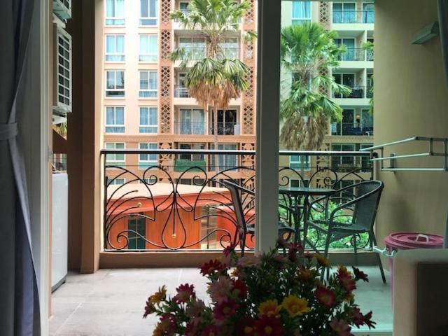 Apartamento Atlantis Waterpark Jomtien Exterior foto