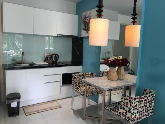 Apartamento Atlantis Waterpark Jomtien Exterior foto