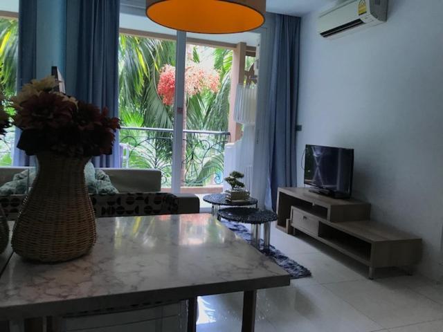 Apartamento Atlantis Waterpark Jomtien Exterior foto