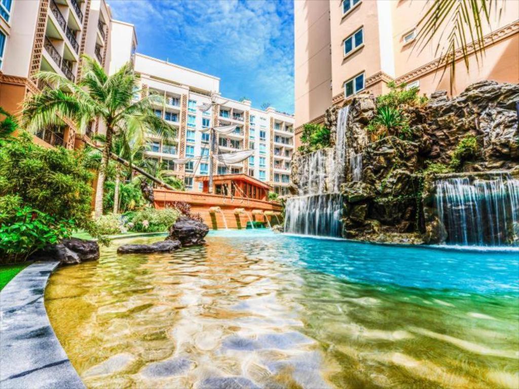 Apartamento Atlantis Waterpark Jomtien Exterior foto