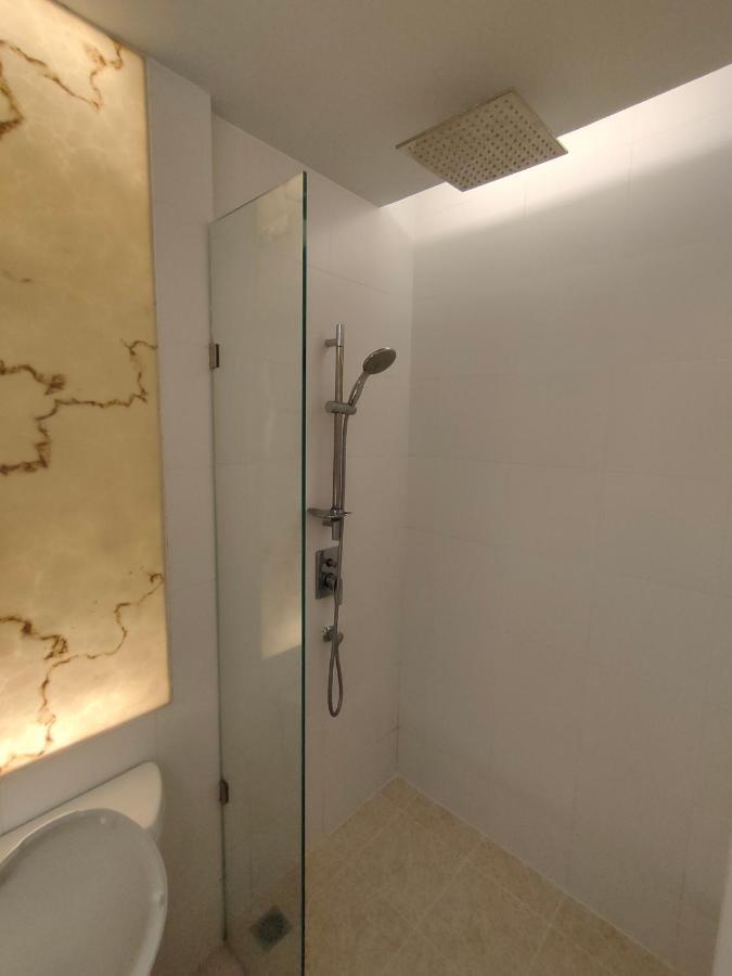 Apartamento Atlantis Waterpark Jomtien Exterior foto